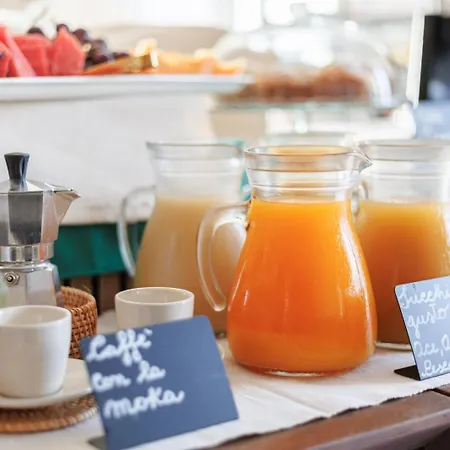 Bed & Breakfast Tessa 4*